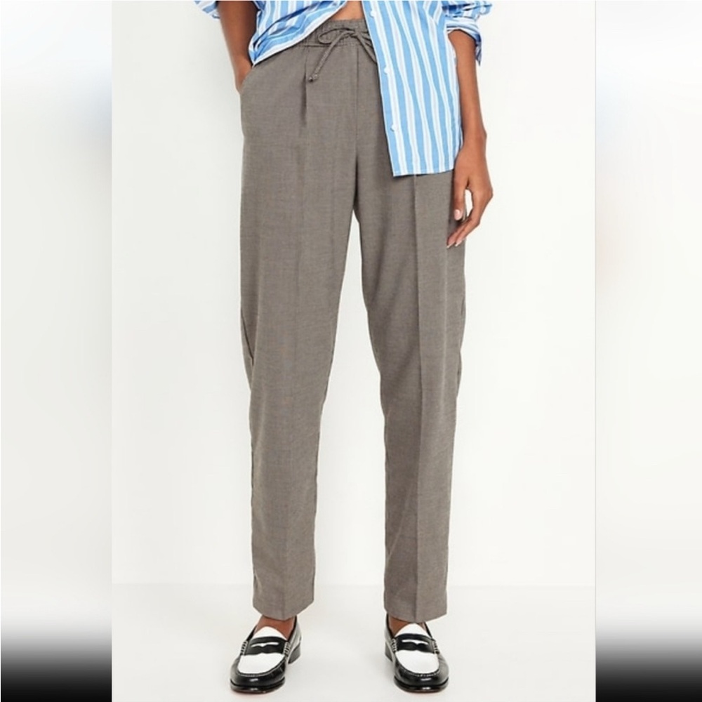 NWOT High-Waisted Billie Straight Trouser